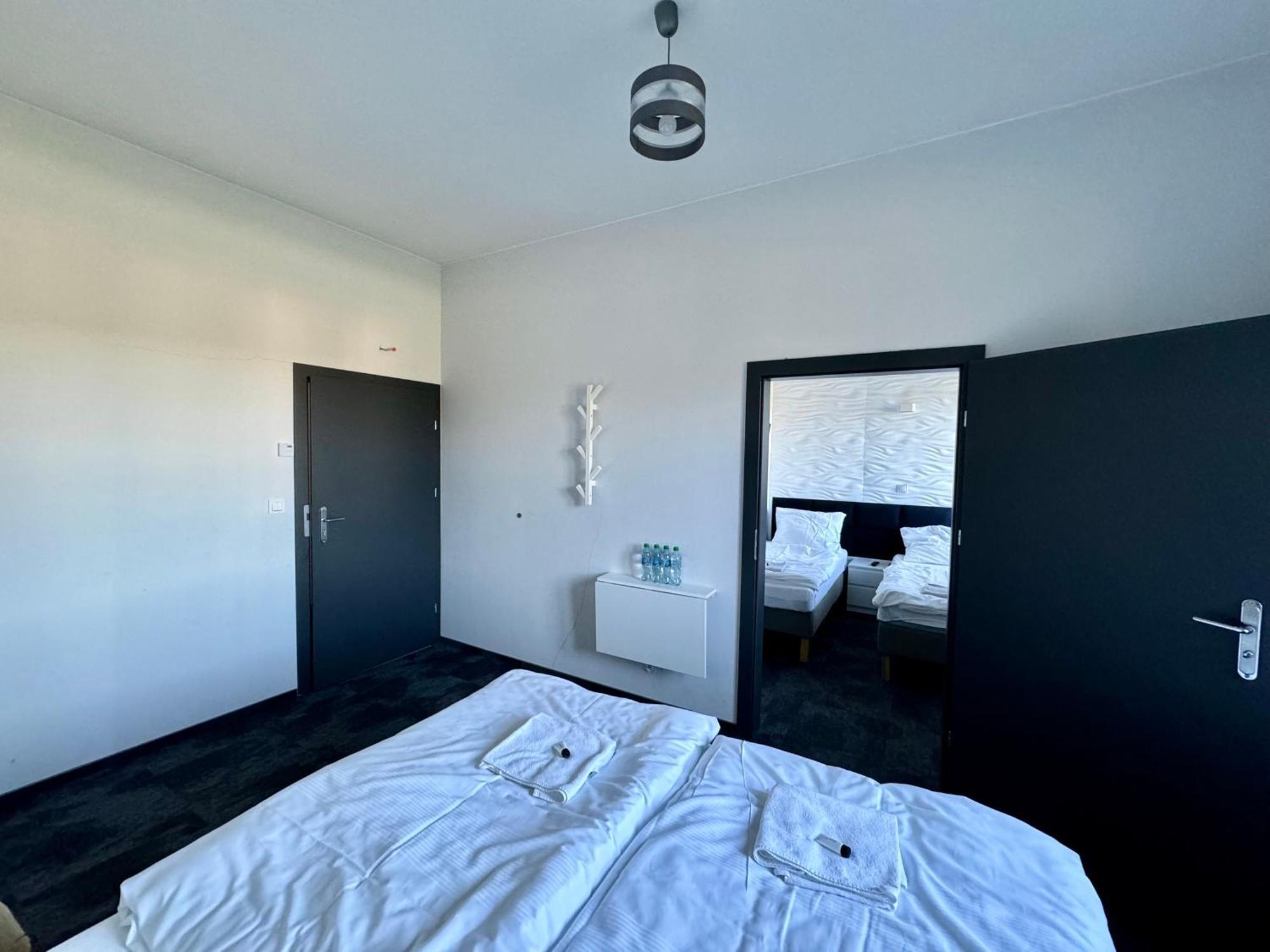 Hotel Lesny Korne Екстериор снимка