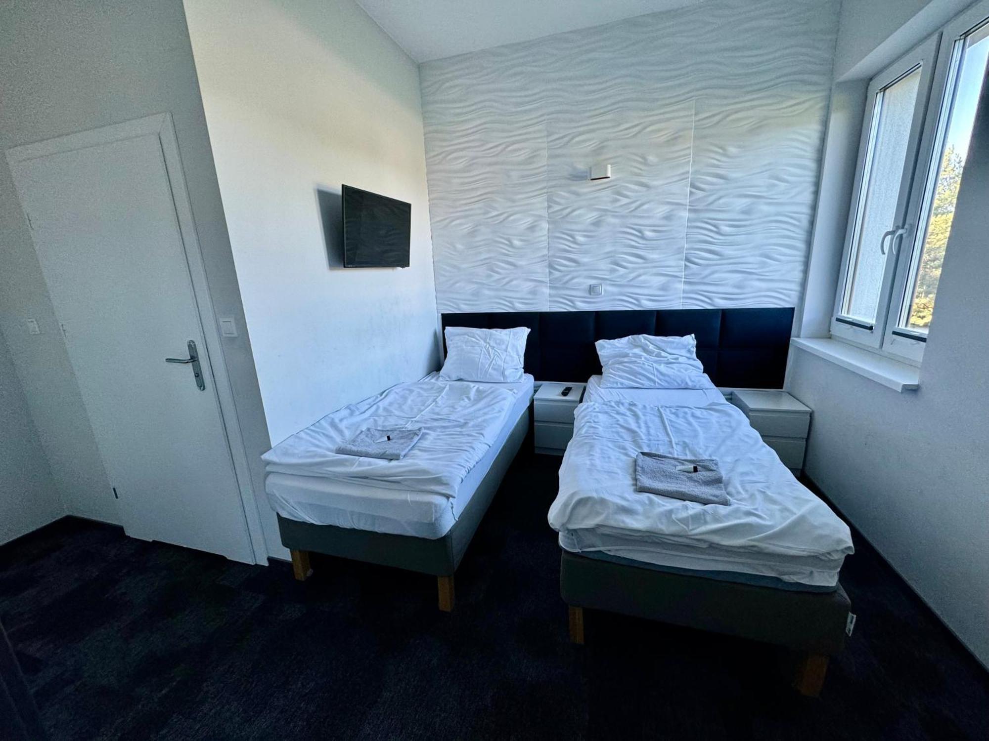 Hotel Lesny Korne Екстериор снимка